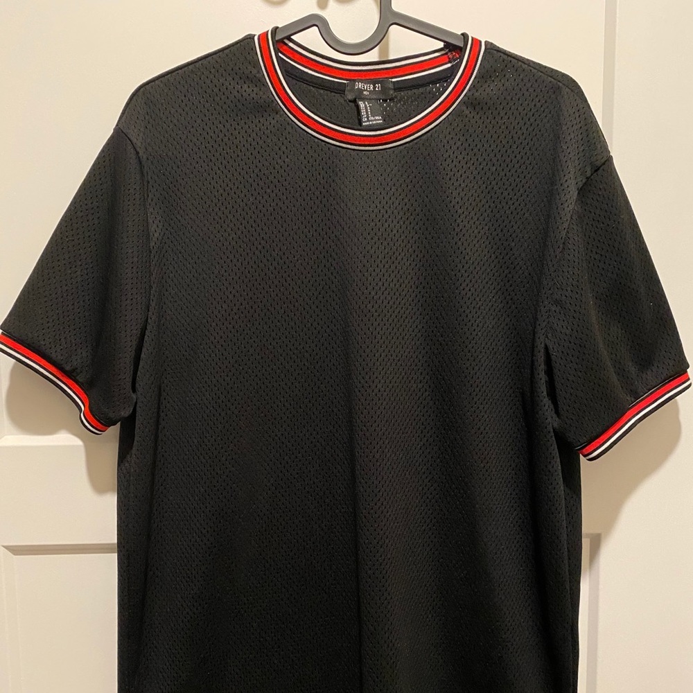 Forever 21 Men’s mesh top